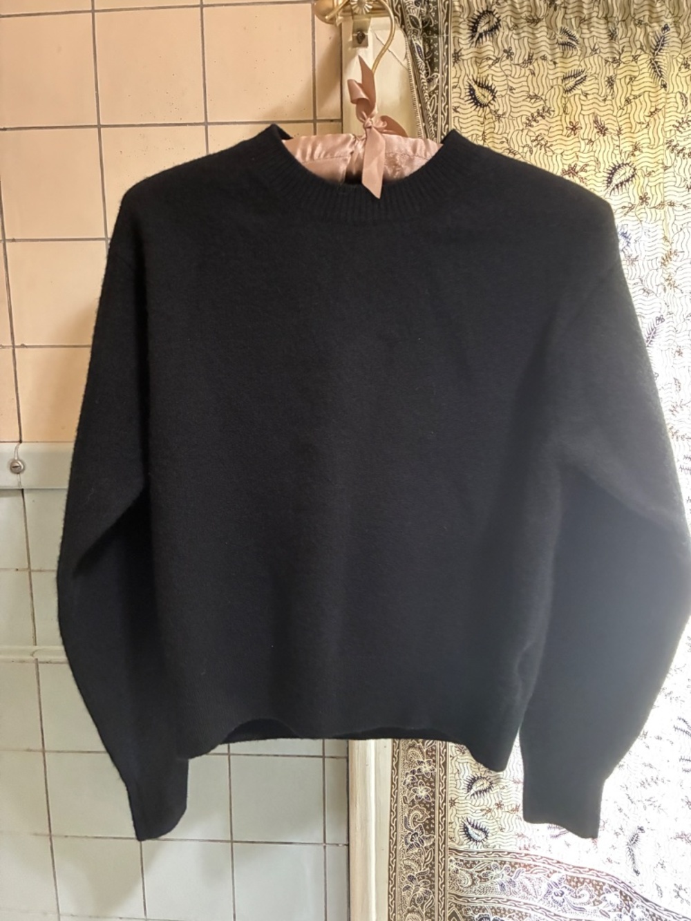 Uniqlo 100% Wool Black Crew Neck Sweater, Small but fits like XS
